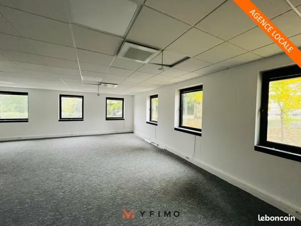 BUREAUX 108 m² LE PECQ