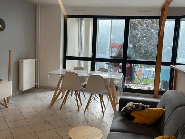 Chambre en colocation féminine