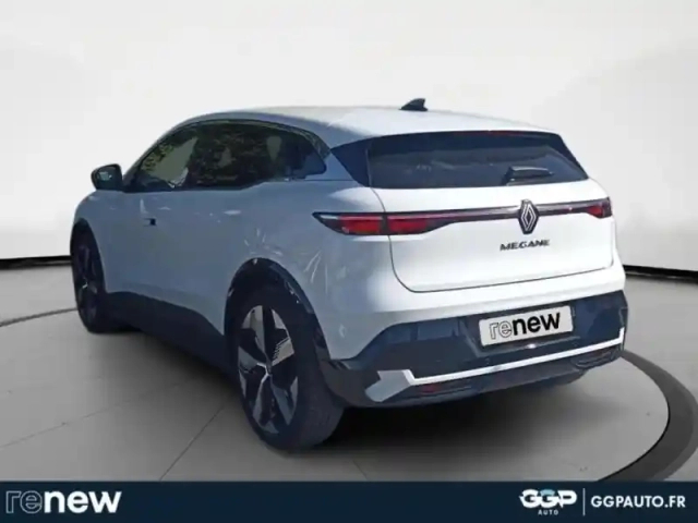 Renault Megane e-tech electric ev60 220ch techno super charge -b — photo 3
