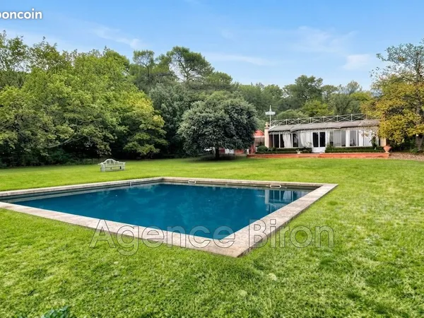 Maison 4 pièces 140 m²