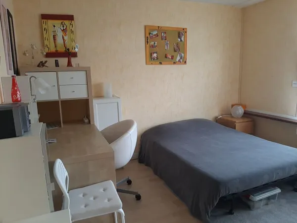 Chambre de 11m2 à louer sur Évreux