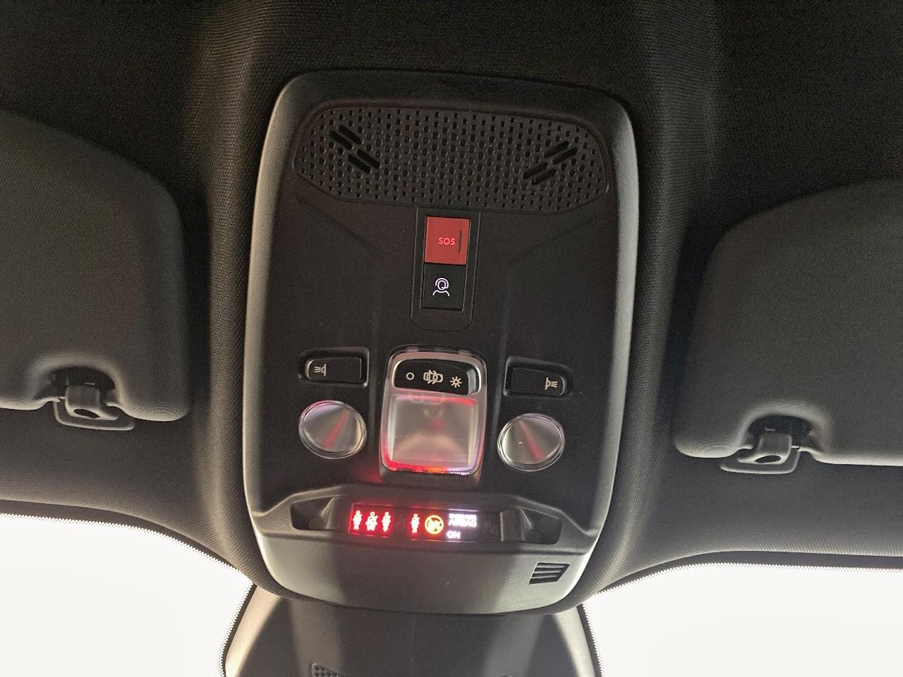 Peugeot 2008 hybrid 145 ch e-dcs6 allure — photo 19
