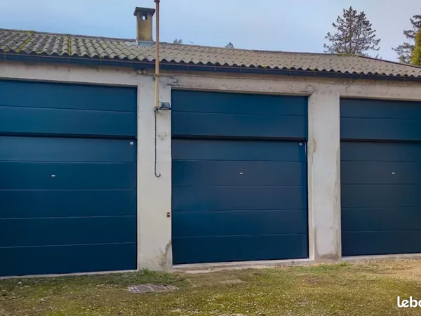 Stockage Vente Bourg-en-Bresse  60m² 400€