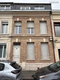 Immeuble 8 pièces 94 m²