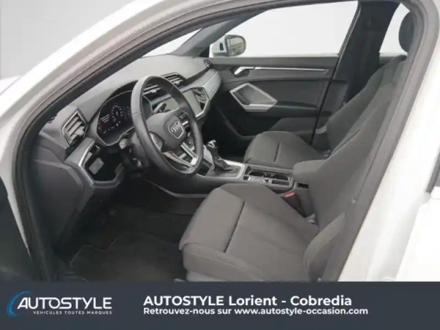Audi Q3 sportback 35 tfsi 150ch design s tronic 7 — photo 13