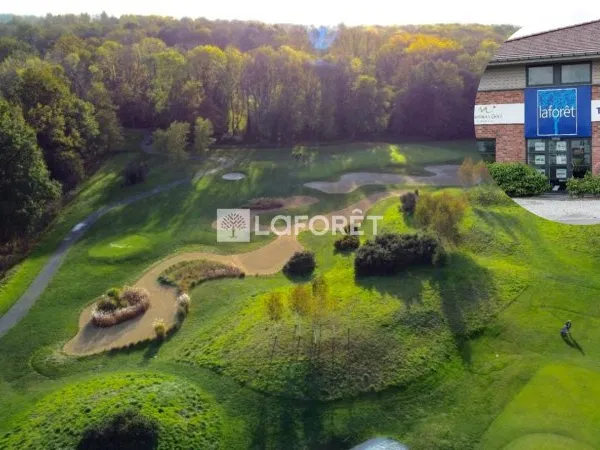 Terrain 808 m²