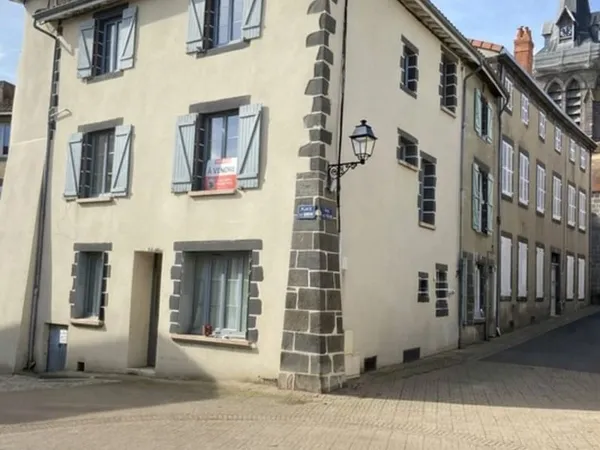 BIEN D'EXCEPTION SUR LA COMMUNE DE MARINGUES