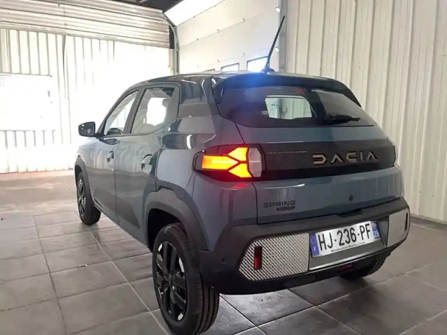 Dacia Spring electric 100 — photo 27