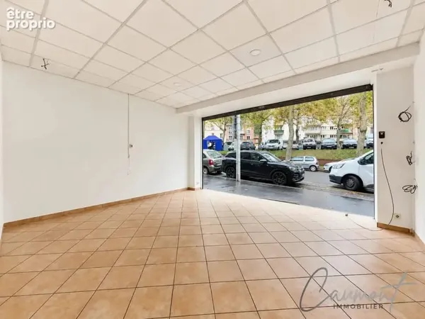 Commerce 108 m²