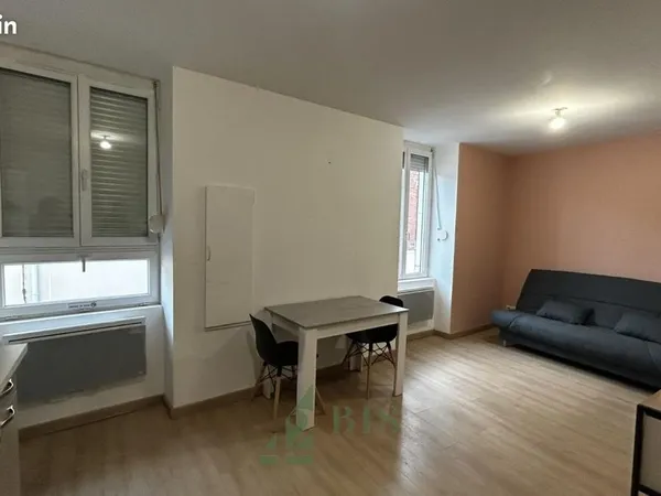 Studio 1 pièce 28 m²