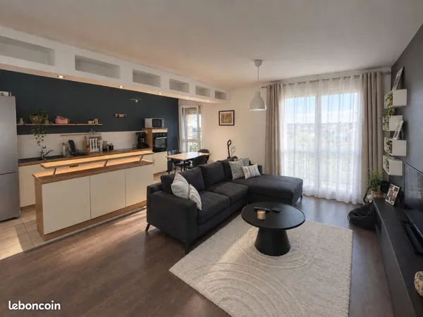 Appartement - 3 pièces- 70 m2- 5ème Etage