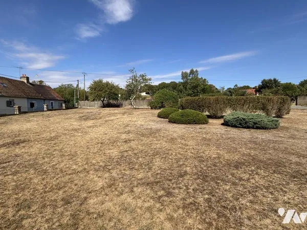 Terrain 999 m²