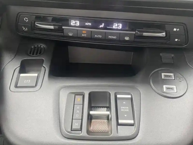 Citroën Berlingo van iii xl cab app 800kg bluehdi 130 s&amp;s eat8 — photo 17