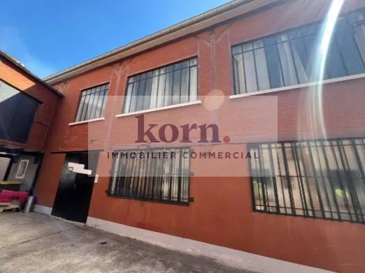 Bureaux 364 m²