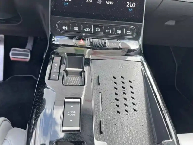 Citroën C5 Aircross hybride rechargeable 195 e-eat7 — photo 14