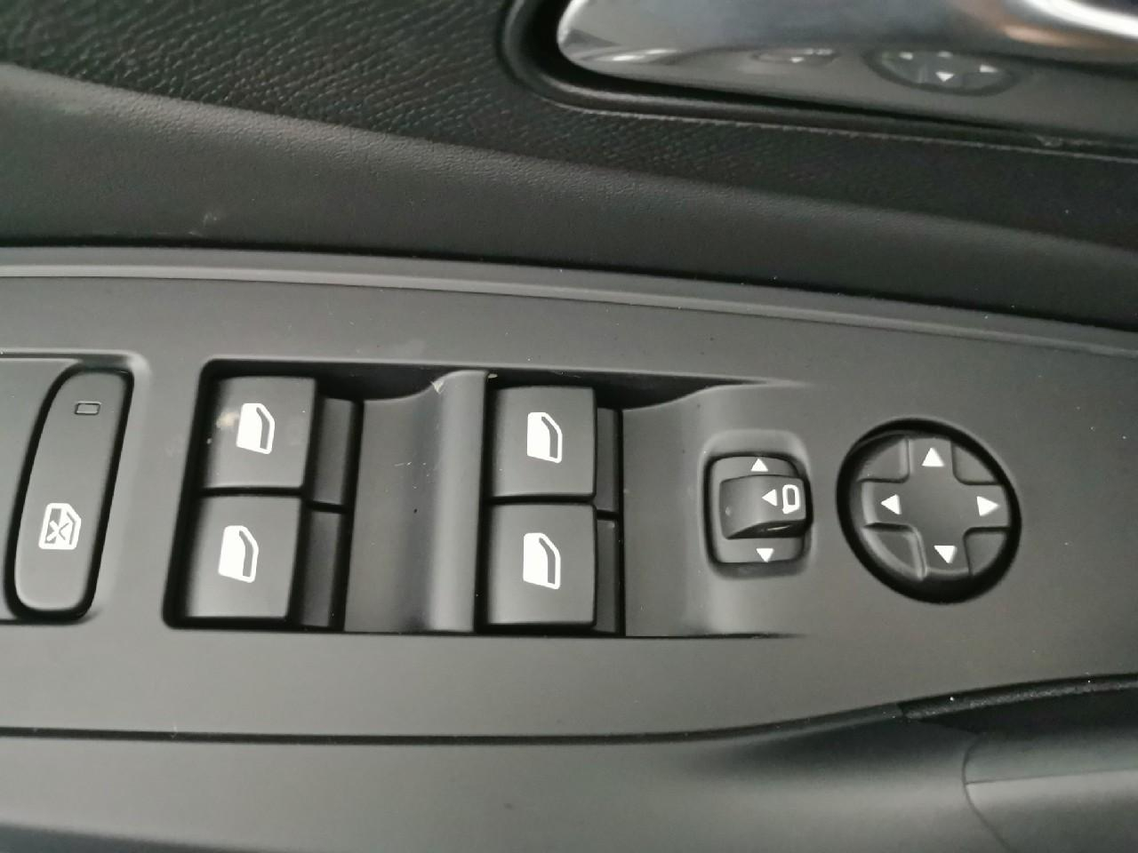 Peugeot 308 sw hybrid 145 e-dcs6 allure — photo 17