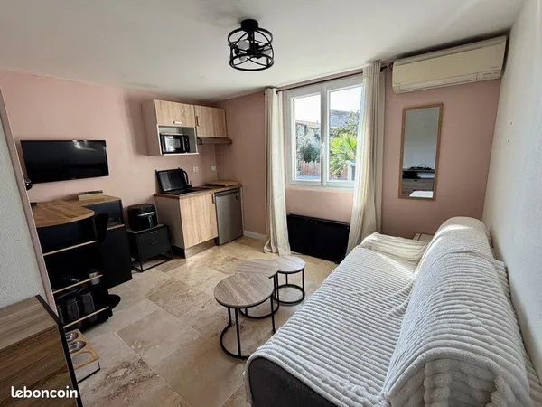 Studio 25m2 meublé à l'année