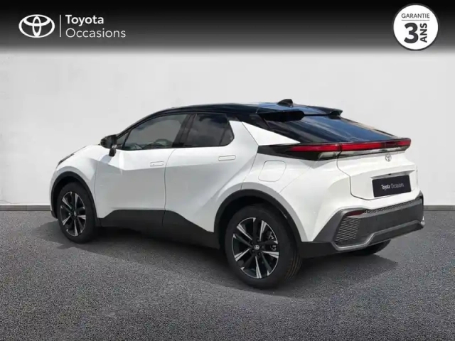 Toyota C-Hr 2.0 hybride rechargeable 225ch graphic my26 véhicule neuf — photo 3