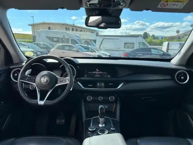 Alfa Romeo Stelvio 2.2 diesel 190ch sprint at8 my20 — photo 2
