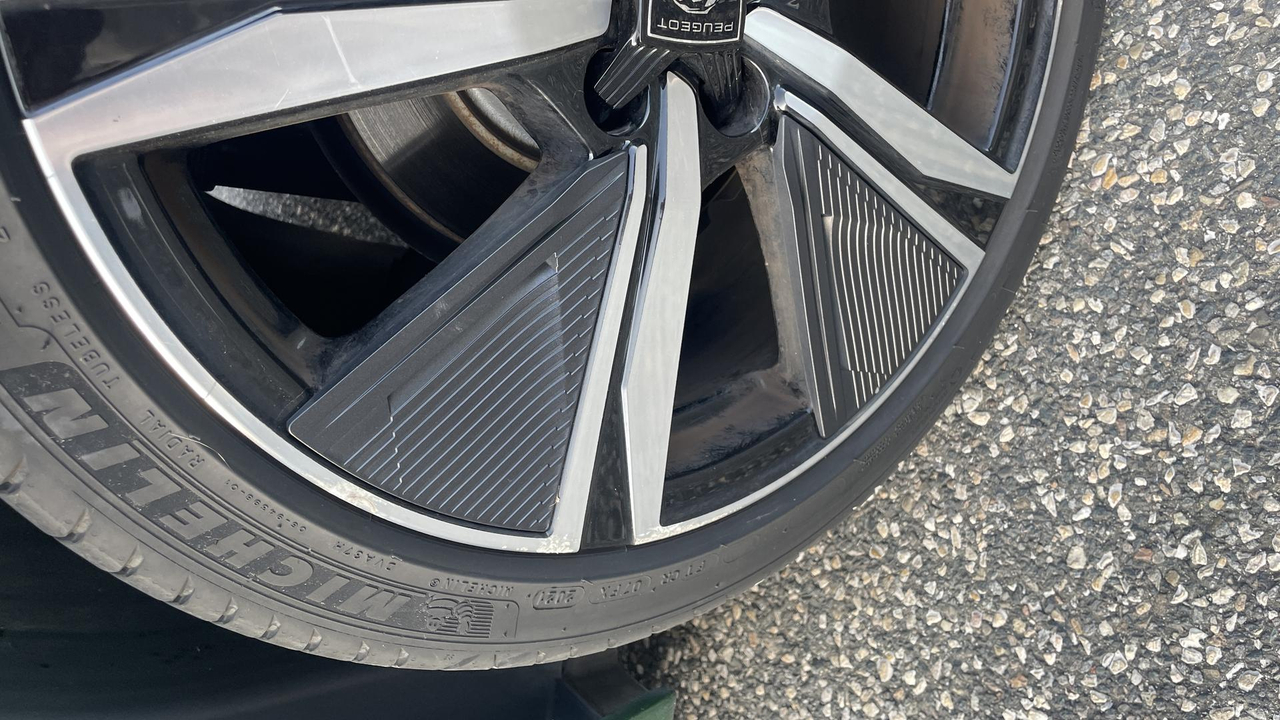Peugeot 308 BlueHDi 130ch S&amp;S EAT8 — photo 29