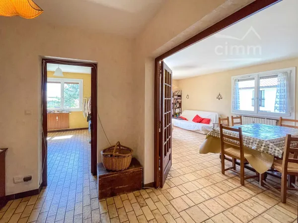 Appartement T4 de 98m² - Balcon et loggia - cave - vue