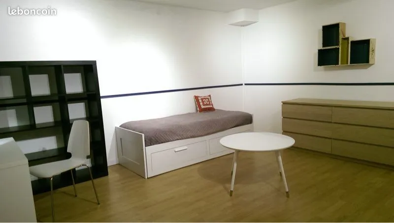 Photo 1