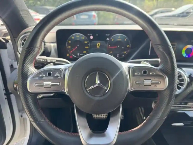Mercedes Cla 200 d shooting brake amg l — photo 14