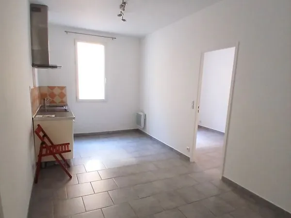 Appartement 30 m² , Aix centre