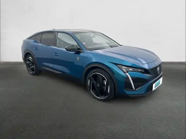 Peugeot 408 phev 225 e-eat8 — photo 3