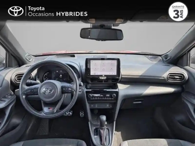 Toyota Yaris cross 116h gr sport my22 — photo 8