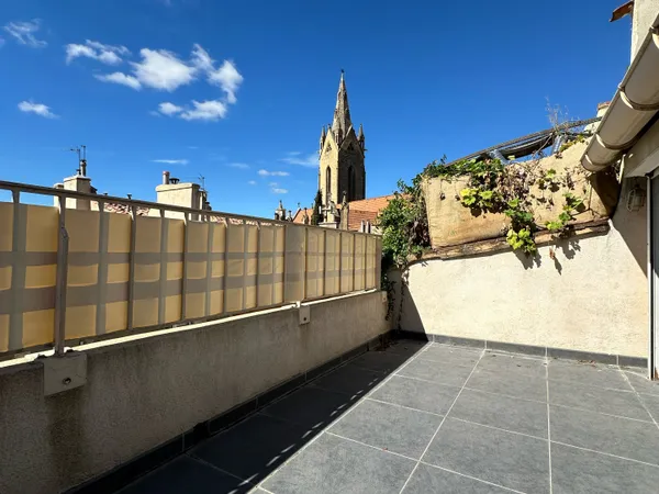 T2 ATYPIQUE EN DUPLEX DE CHARME - TERRASSE - HYPER CENTRE