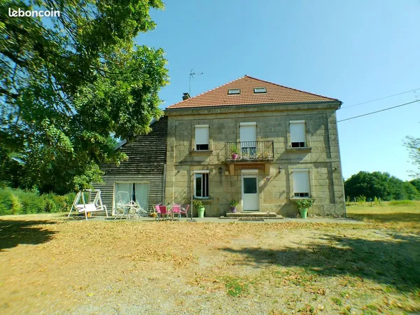 Maison 9 pièces 290 m²