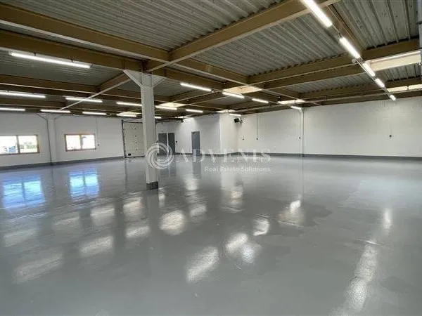 Local d'activité 429 m²
