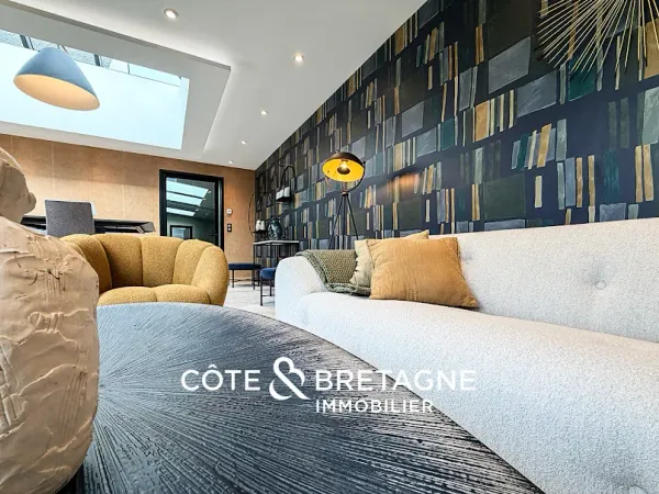 Maison 10 pièces 278 m²