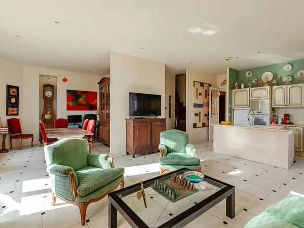 Maison en pierre de 5 pièces principales