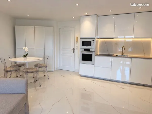 Direct proprietaire.Superbe 2/3 pièces NEUF avec terrasse, piscine, tennis