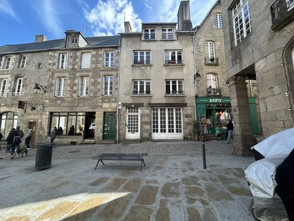 A VENDRE SOQUET IMMOBILIER - MAISON CENTRE HISTORIQUE avec