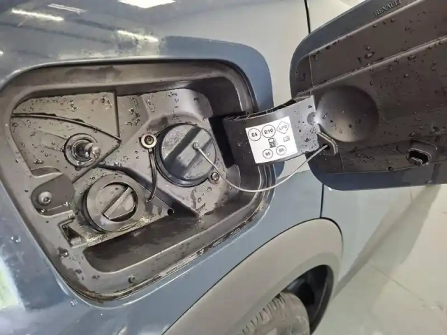 Renault Captur tce 100 gpl — photo 14