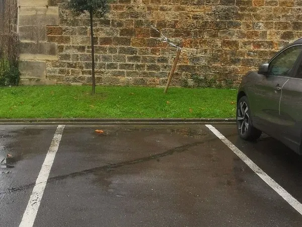 Parking 12 m²