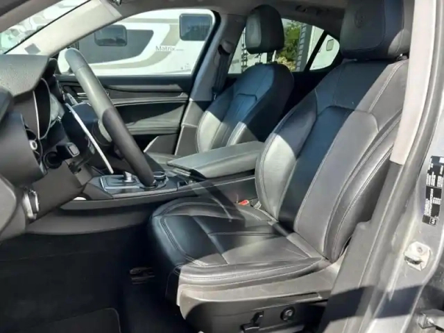 Alfa Romeo Stelvio 2.2 diesel 190ch sprint at8 my20 — photo 9