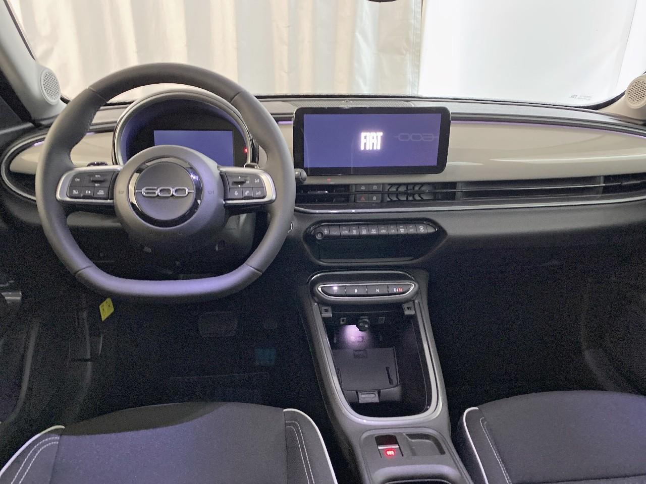 Fiat 600 t-gen 3 1.2 hybrid 145ch edct6 pop — photo 8