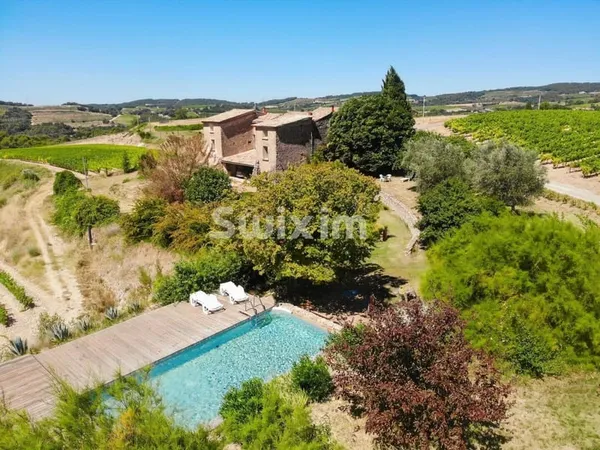 Maison 14 pièces 240 m²