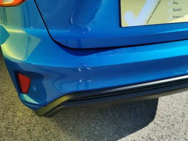 Ford Focus st-line 2.0 ecoblue 150 ch — photo 11