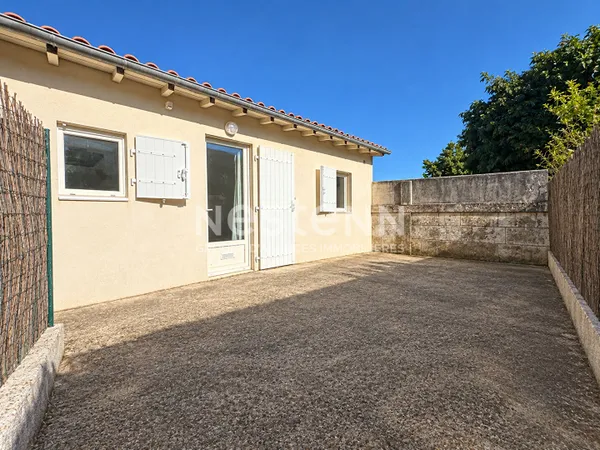 Exclusivité à1 min au Nord de Rochefort ; Appartement T2 de 29m² avec une Terrasse privative à Verge