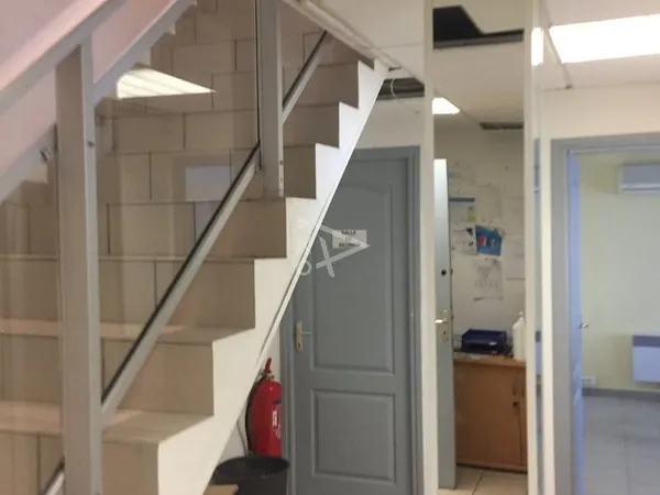 Bureau et espace de travail Location Dunkerque  139m² 1980€
