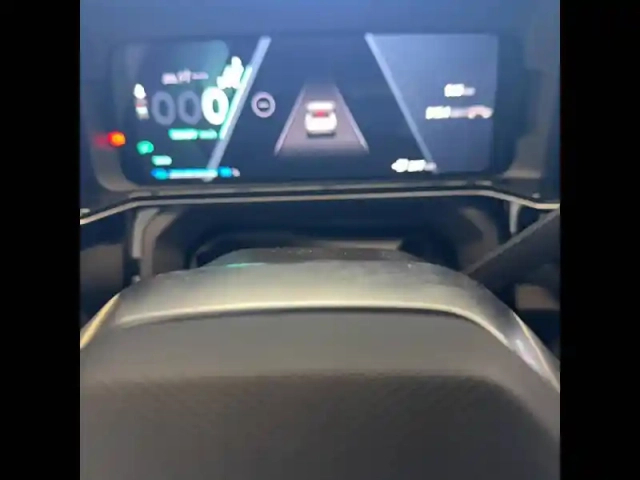 Renault 5 renault  e-tech electrique 10 ch autonomie confort — photo 32