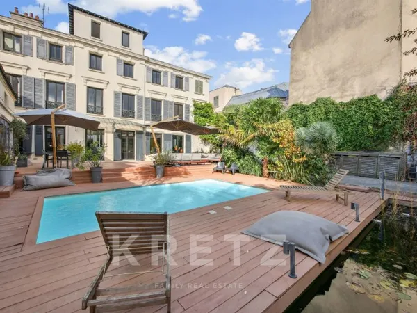 A vendre - Montmorency - Demeure familiale d'exception avec jardin arboré et piscine -