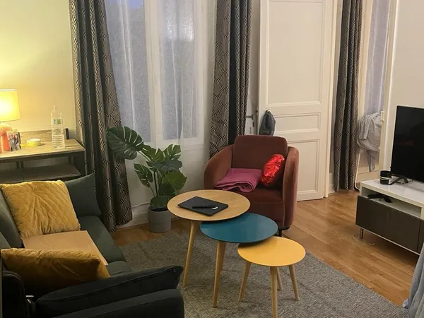 SUBLET 1BEDROOM FLAT JULY-AUGUST LA MOTTE-PICQUET (METRO 6,8,10)