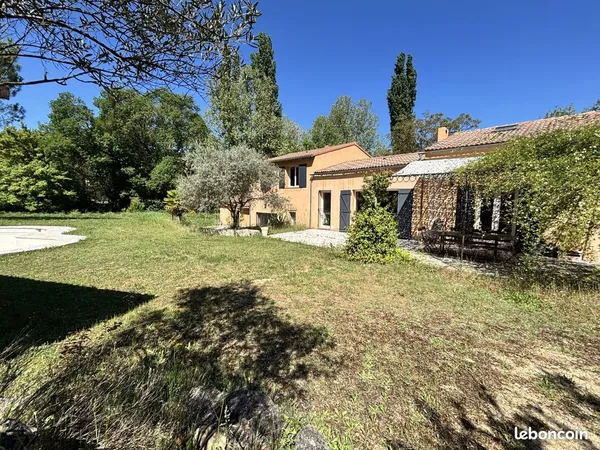 Villa 5 pièces 167 m²