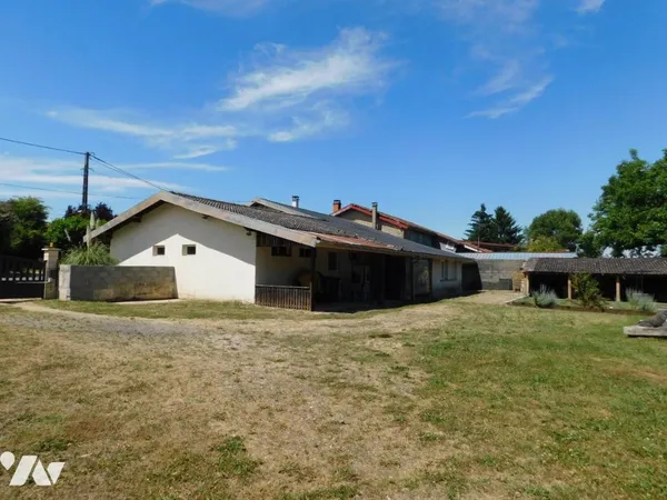Maison 5 pièces 238 m²